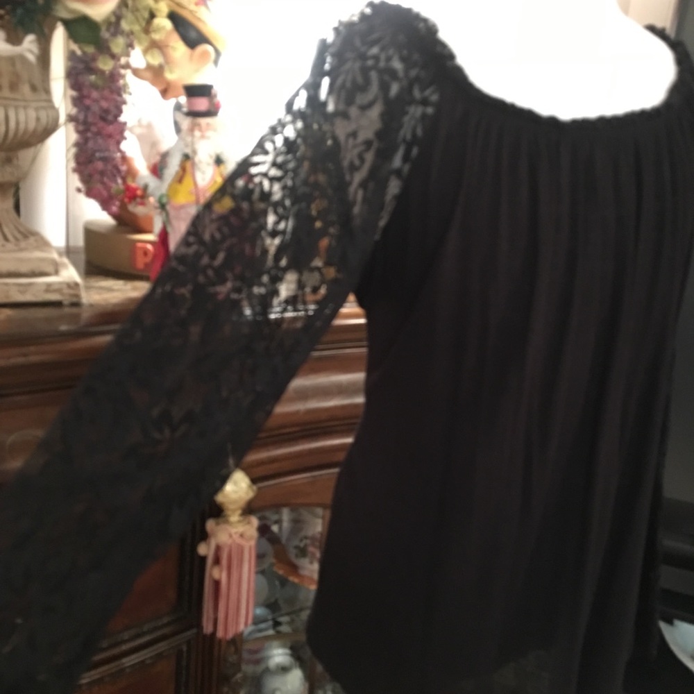 Black lace long sleeve top
